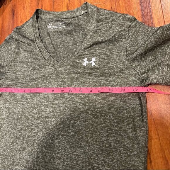 Under Armour short sleeve green heathered top - Picture 8 of 8